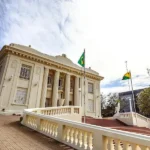 Governo do Acre antecipa salário de setembro dos servidores para dia 28