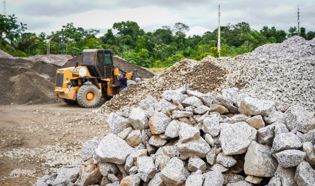 Jorge Viana anuncia R$ 800 milhões para obras de recuperação da BR-364 no Acre