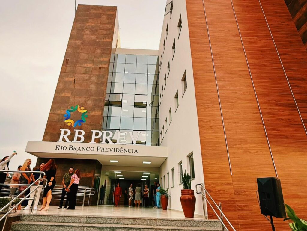 Nova sede da RBPrev é inaugurada em Rio Branco com investimento de R$ 17,8 milhões