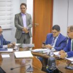 CCJ da Aleac aprova mais de 30 projetos e encaminha ao plenário propostas sobre saúde mental, bariátricos, autismo e feminicídio