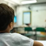 Prêmio Educador Nota 10 cria categoria para gestor escolar e abre inscrições até 22 de maio