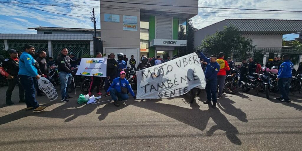 Motociclistas de aplicativo protestam em Rio Branco e Câmara discute mudanças em lei do “moto por app”