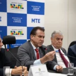 Taxistas pedem ao governo linha de crédito do FAT para renovar frota