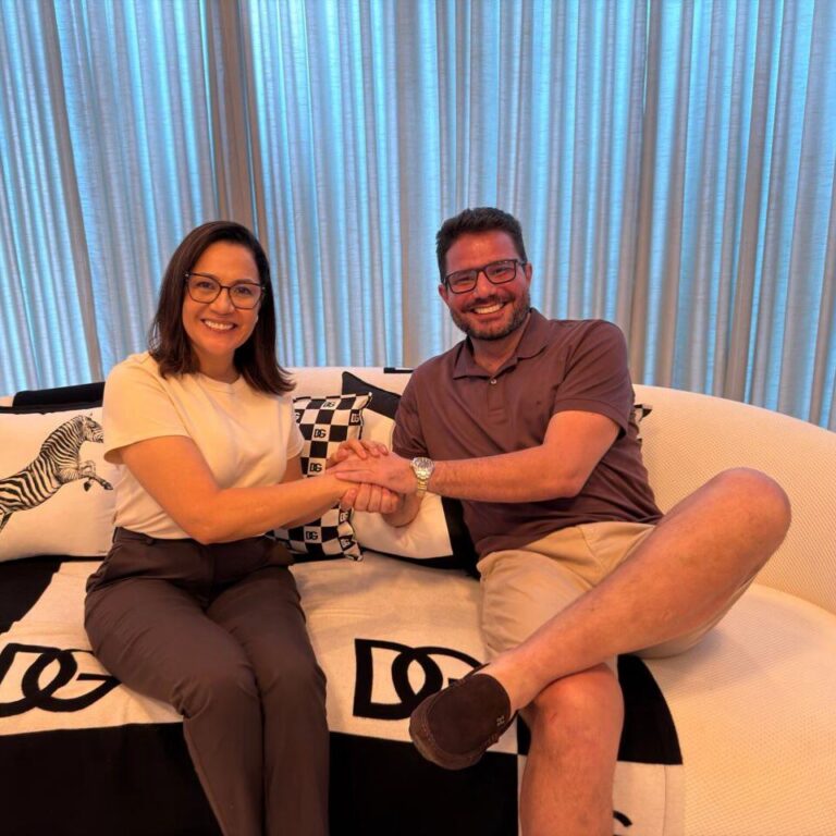 Gladson Cameli recebe Mailza Assis em Manaus e fala em alinhamento para 2026 no Acre