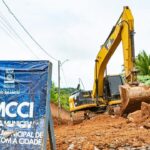 Mutirão da Prefeitura de Rio Branco limpa ruas e recupera vias no Loteamento São Francisco