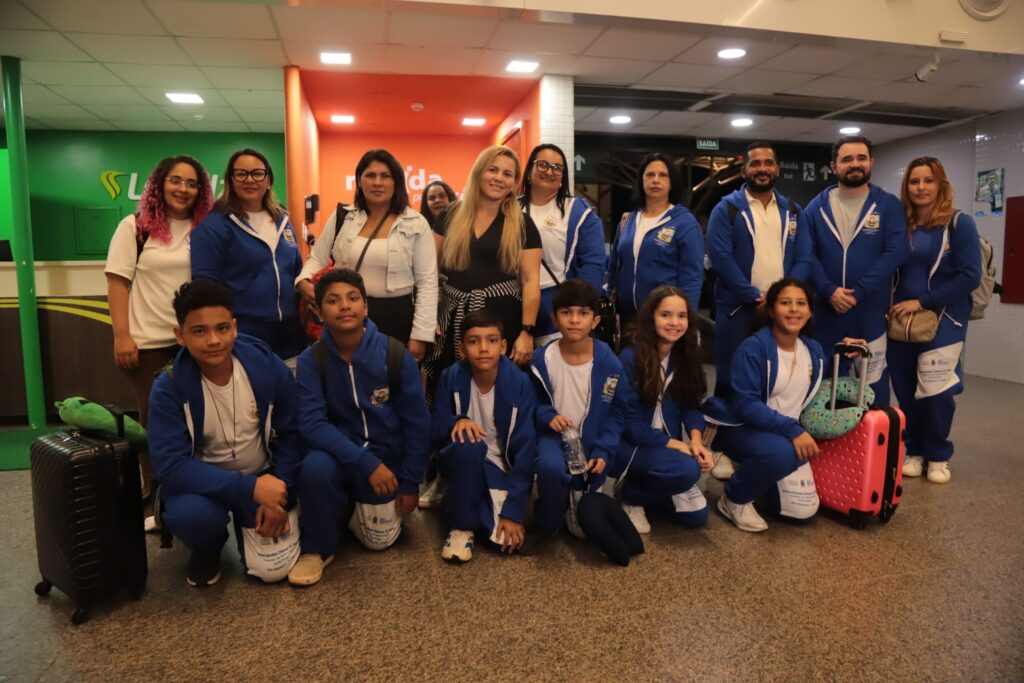 Comitiva de alunos de Rio Branco retorna com vistos aprovados para viagem com atividades na NASA e visita à Disney