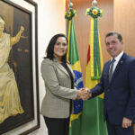 Presidente do TJAC vai ao Palácio Rio Branco e assume governo do Acre por quatro dias