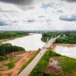 Prolongamento da ponte sobre o Rio Tarauacá chega a 80% e Dnit prevê entrega em junho