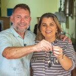 Prefeitura de Rio Branco entrega três micro-ônibus e reforça transporte escolar na zona rural