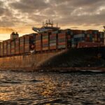 Estreito de Ormuz: Irã libera passagem de navios com bens humanitários em meio à guerra