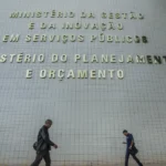Gasto com pessoal e benefícios fiscais passam a ter limite automático no Orçamento de 2027