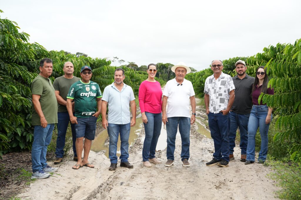 Bocalom leva agenda ao Juruá, visita produção de café e volta a cobrar solução para escoamento no interior
