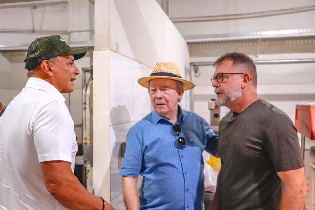 Bittar e Alysson levam agenda ao Centro de Rio Branco e amarram pacote de obras com emendas para 2026