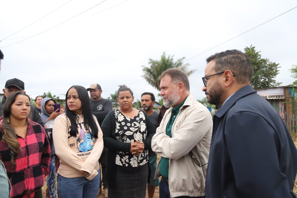 Alysson Bestene leva prefeitura à Comunidade Mariele Franco e se coloca como mediador da crise em Rio Branco