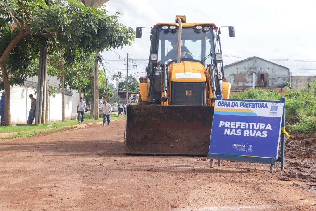 Prefeito Alysson Bestene acompanha início de obras na Rua São Mateus, no Residencial Araçá, em Rio Branco