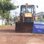 Prefeito Alysson Bestene acompanha início de obras na Rua São Mateus, no Residencial Araçá, em Rio Branco