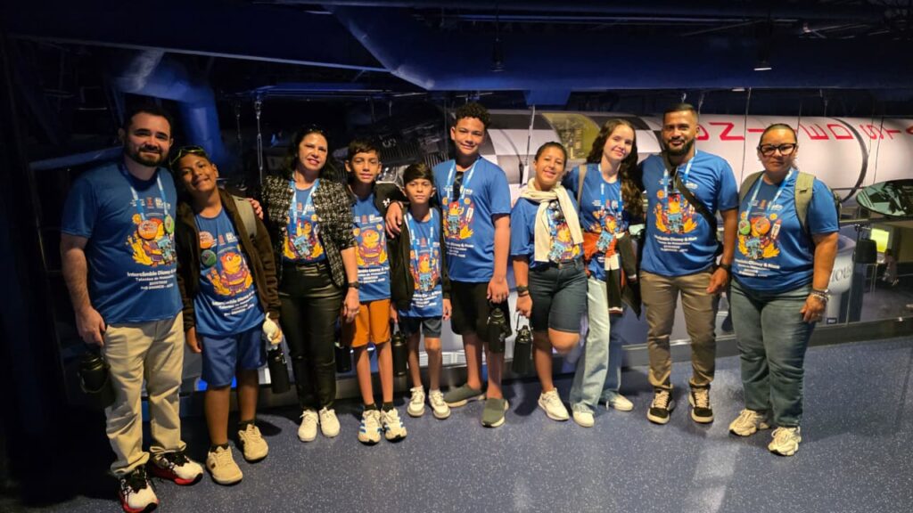 Estudantes da rede municipal de Rio Branco fazem visita educativa ao Kennedy Space Center, na NASA