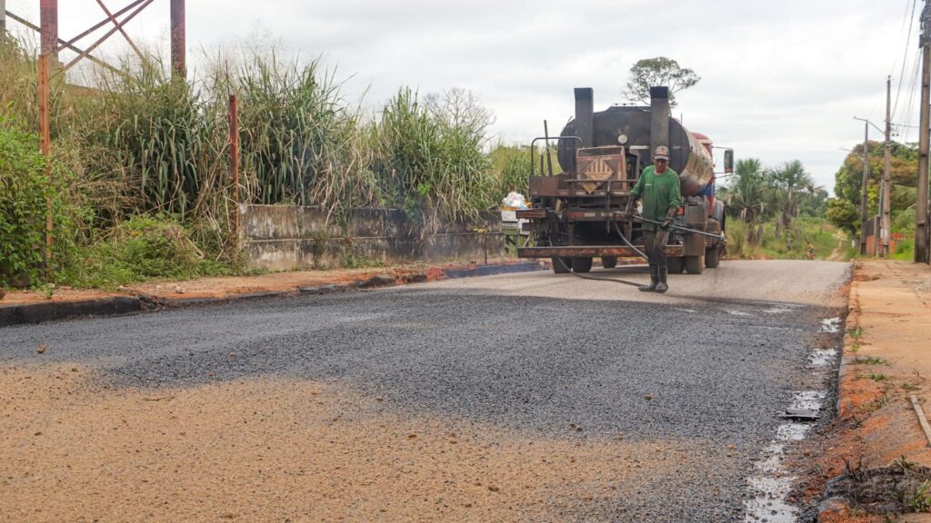Rio Branco pavimenta sete ruas no bairro Santa Cecília