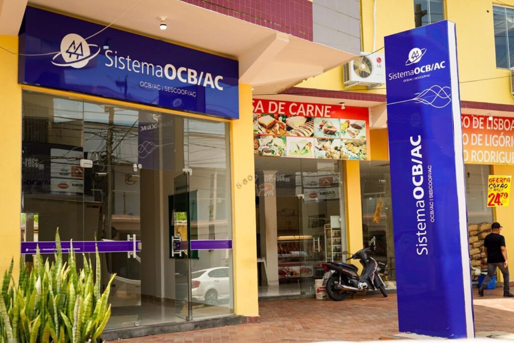 ALEAC e Sistema OCB Acre assinam termo para ampliar cooperativismo no estado