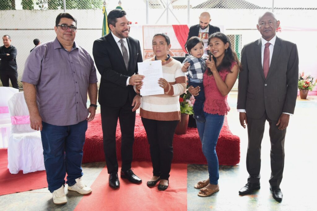 Projeto Cidadão resolve documentos de mãe, filha e neto em uma manhã em Brasiléia