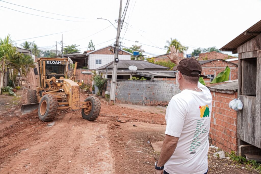 Obras avançam no bairro Vitória após ambulância do Samu enfrentar dificuldade de acesso