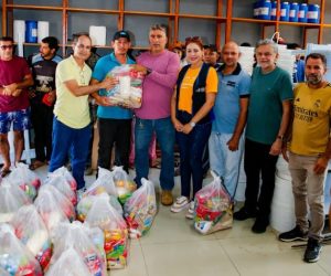 A distribuição de cestas básicas aconteceu nesta quinta-feira (5)/Foto: Assessoria