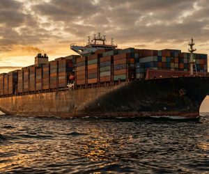 Navio_cargueiro_em_202604041634